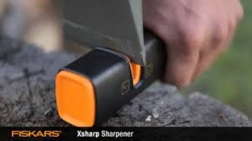 Dispozitiv pentru ascutit topoare si cutite FISKARS Xsharp